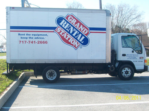 14' Box Truck